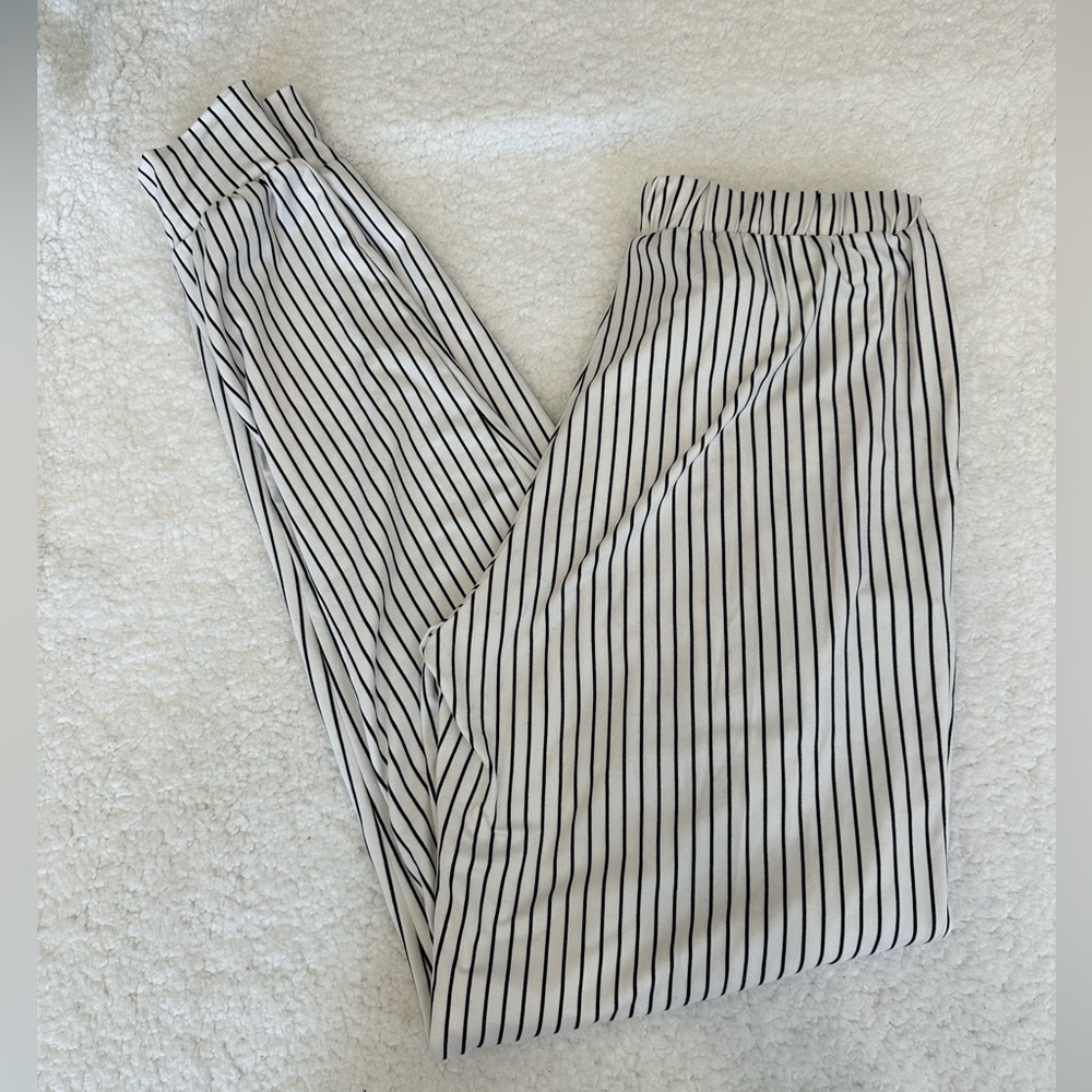 Striped lounge jogger style pants Size small - Picture 2 of 8